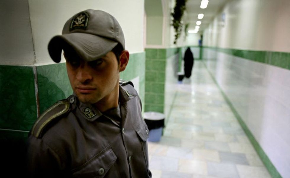 Fire and gunshots at Tehran jail holding Iranian political prisoners — including U.S. citizens