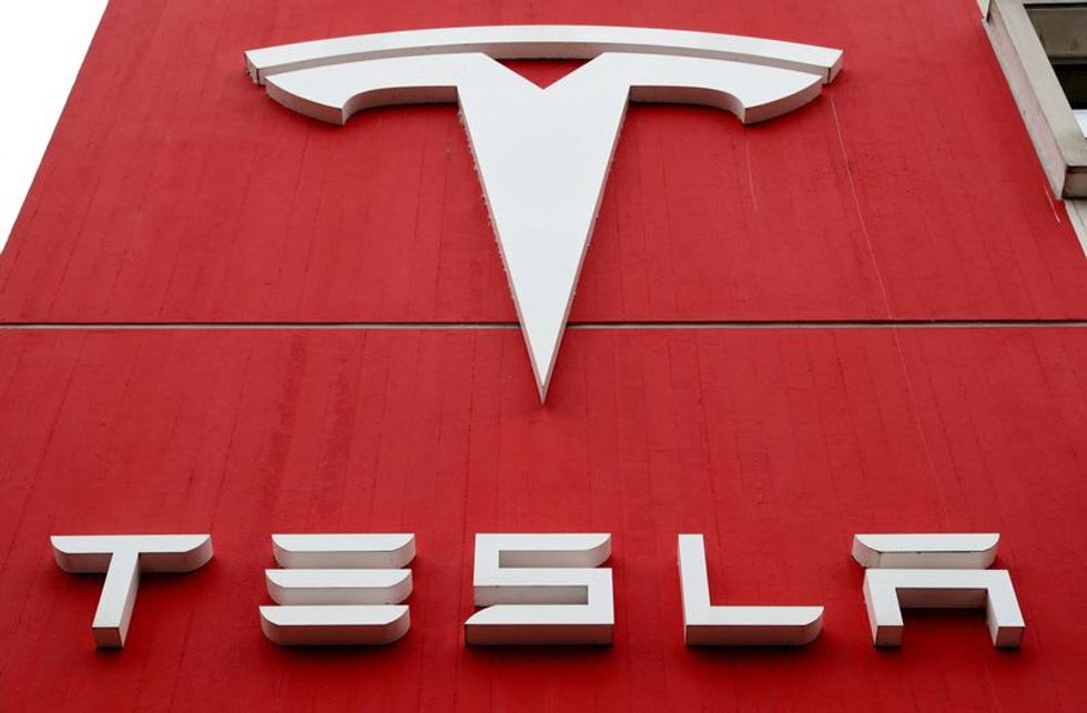 Tesla crash trial in California hinges on question of 'man vs machine' - Vimarsana News