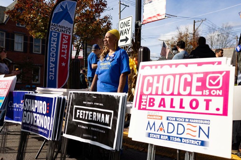 Biden, Trump, Obama barnstorm Pennsylvania in final midterms dash