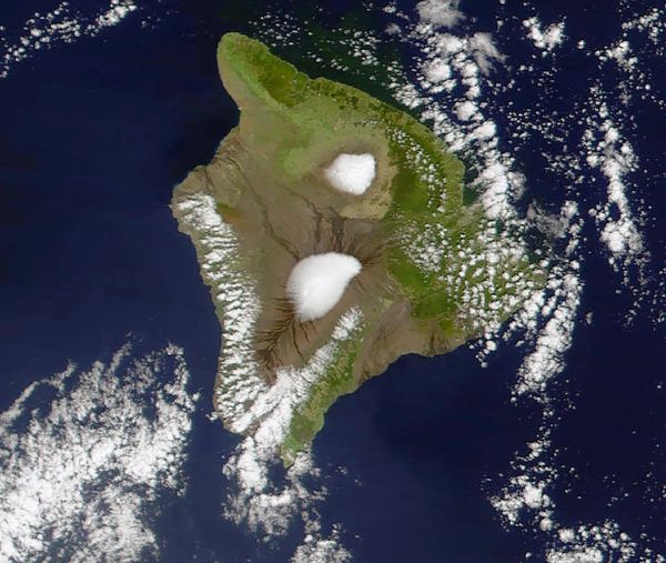Hawaii volcano, world's largest, erupts for first time in decades