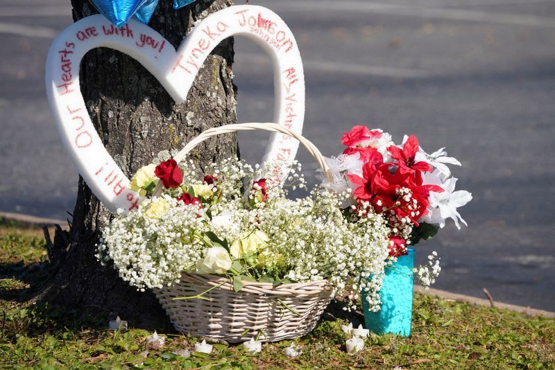 Walmart worker's suit over shooting faces legal obstacles, experts say - Vimarsana News