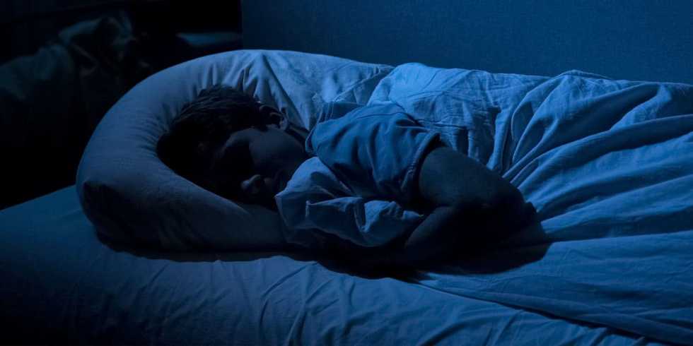 Sleeping well at night means being in a better mood and happier during the day and vice versa, study finds