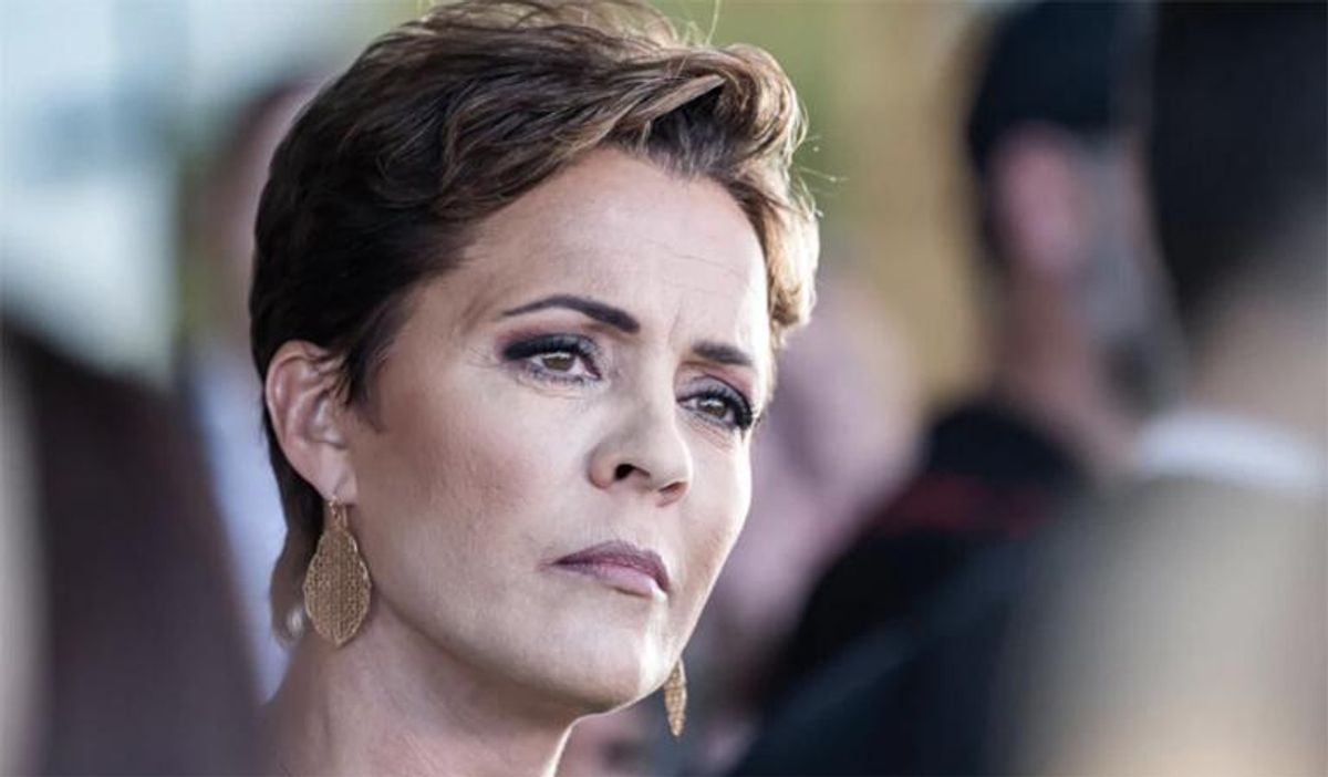 Kari Lake's 'outrageous arrogance' crippled her winnable campaign: insider