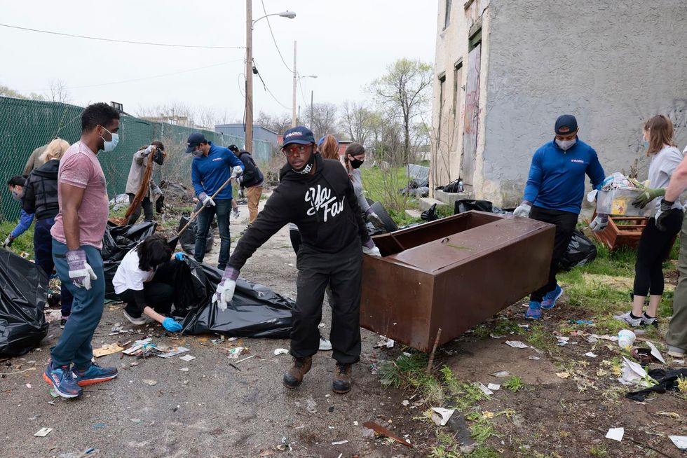 Trash troubles: The pandemic started it; inflation keeps it going