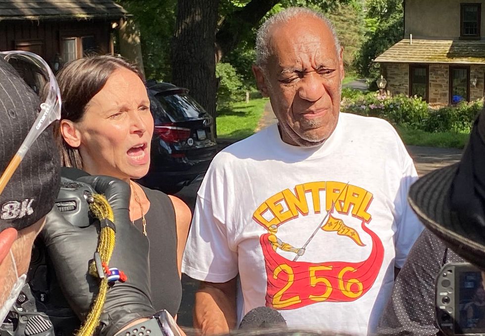 In surprise interview Bill Cosby announces plans to tour in 2023 - Vimarsana News