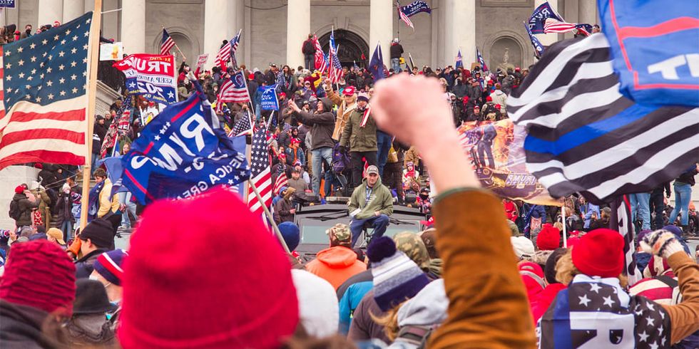 A combination of severe depression and conspiratorial beliefs is strongly associated with support for the January 6 riot, study finds - Vimarsana News