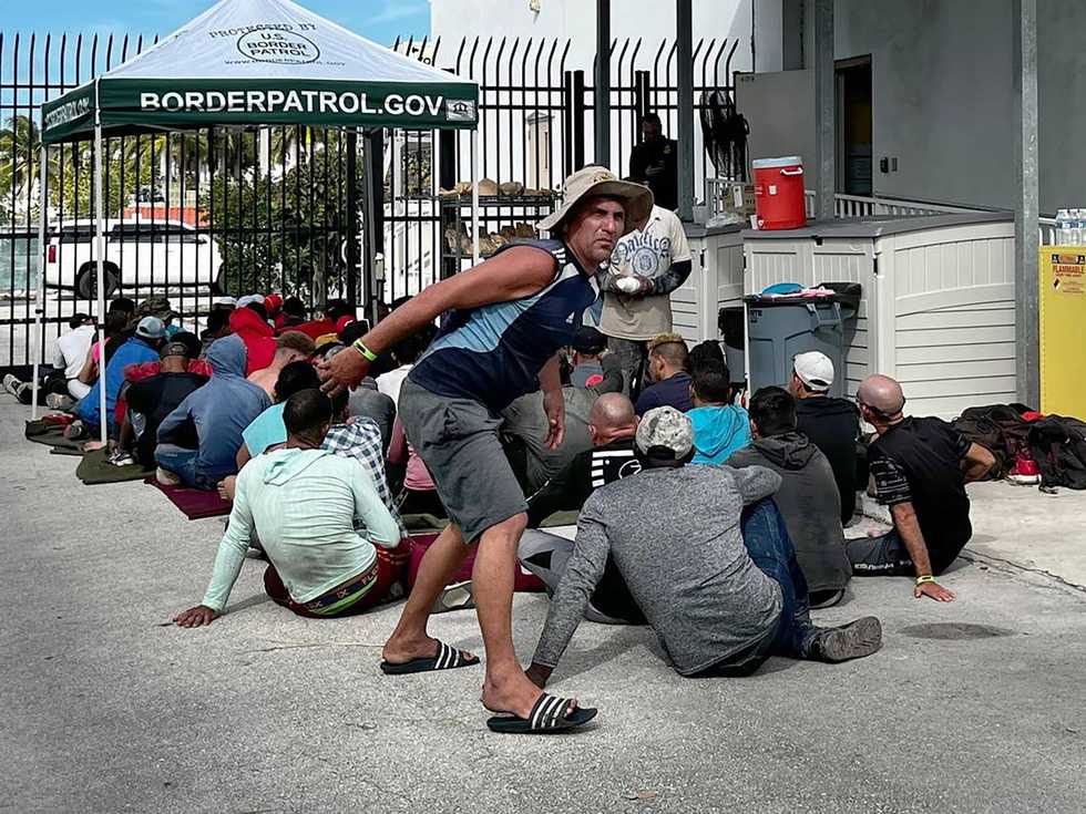 Gov. DeSantis activates Florida National Guard to respond to South Florida migrant surge