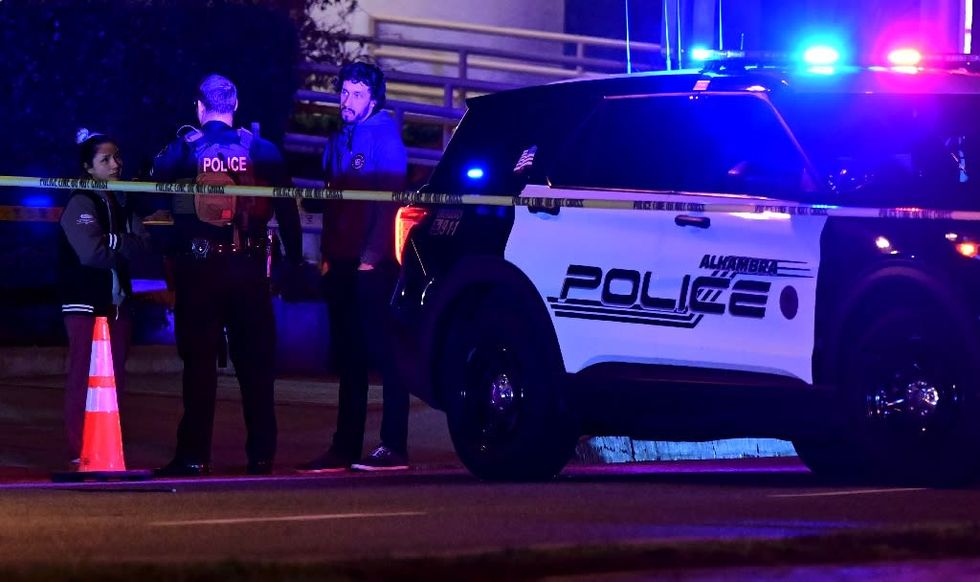 Ten killed in California mass shooting, says sheriff
