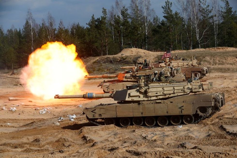 Frank talks and frustration: How the U.S. got to yes on Abrams tanks