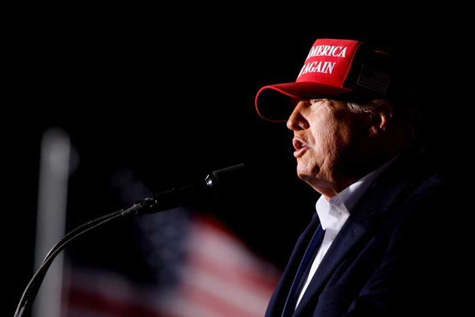 Trump heads to New Hampshire, South Carolina in bid to jump-start campaign