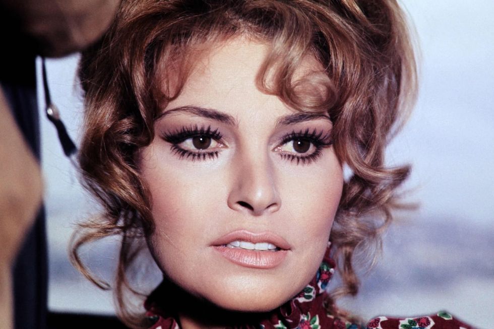 Actress Raquel Welch dead at 82