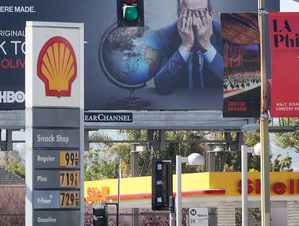 Gov. Newsom blames oil companies for California's high gas prices. Could the state sue them?