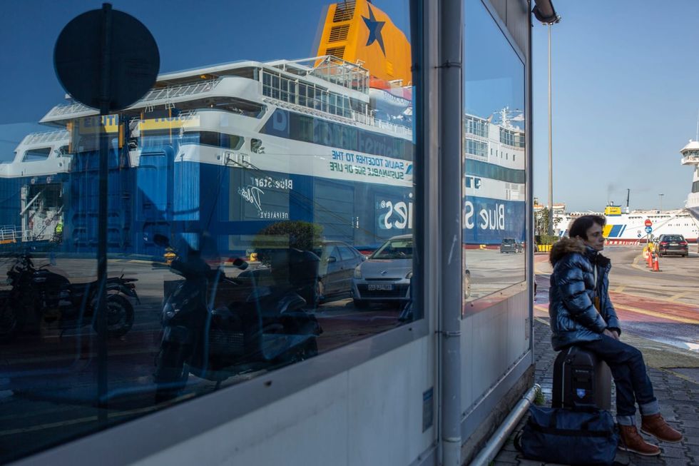 Massive strikes over neglected railways halts life in Greece