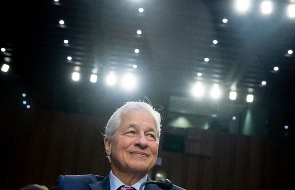 JPMorgan's Jamie Dimon plays key role in bank rescue, in echo of 2008