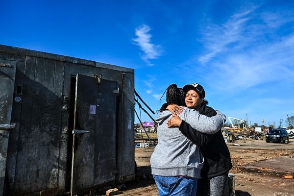 Huddled in giant refrigerator, nine lives saved from US tornado