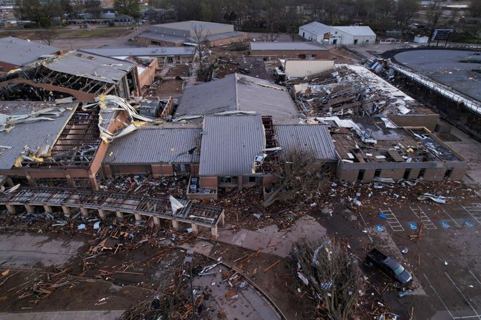 Death toll nears 20 as storm takes aim at eastern U.S.