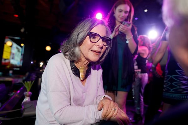 Former Sen. Barbara Boxer to Feinstein: 'I would call the people who love me … and make a decision'