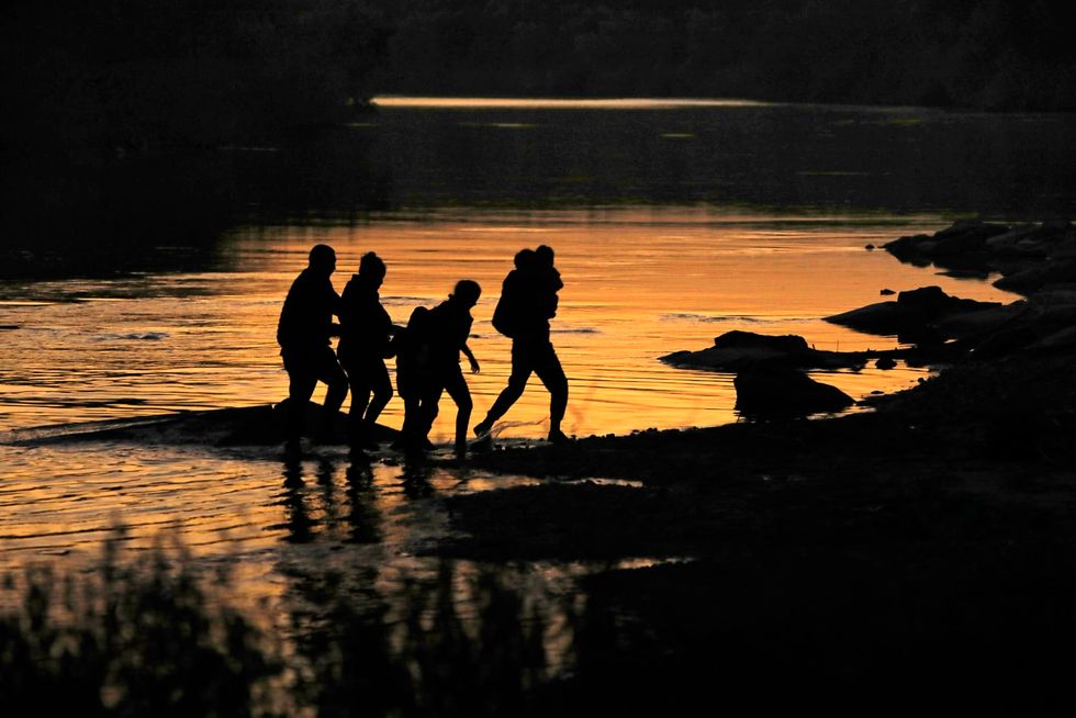 New Biden rule will crack down on border arrivals as pandemic-era Title 42 comes to an end