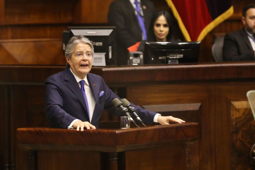 Ecuador's president dissolves parliament amid impeachment proceedings