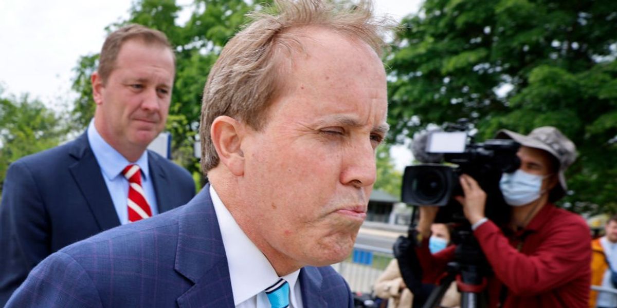 What you need to know about Ken Paxton’s longrunning scandals and