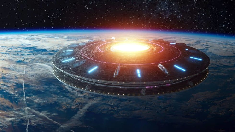 Elon Musk disappoints UFO fans