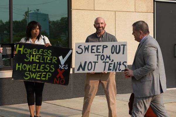 Protesters tell Pa. officials not to bus homeless out of town