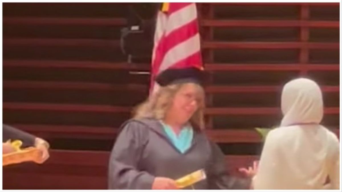 Principal denies girl her high school diploma on stage because she danced during graduation ceremony