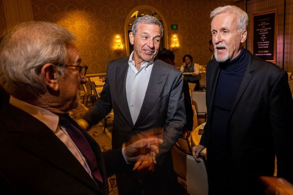 James Cameron compares OceanGate sub implosion to Titanic shipwreck: ‘Warnings went unheeded’ by captains