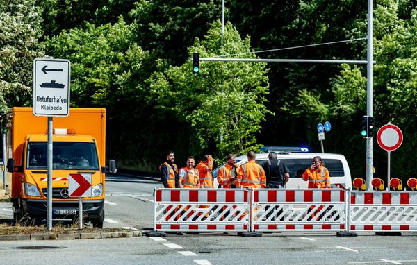 Residents evacuated as WWII bomb defused in German city of Kiel