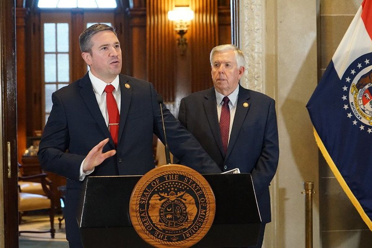 Memo shows Missouri AG helped craft governor’s plan to weaken open records laws