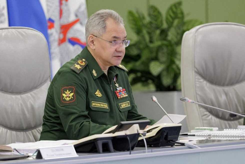 Russian defense minister Shoigu shown inspecting troops