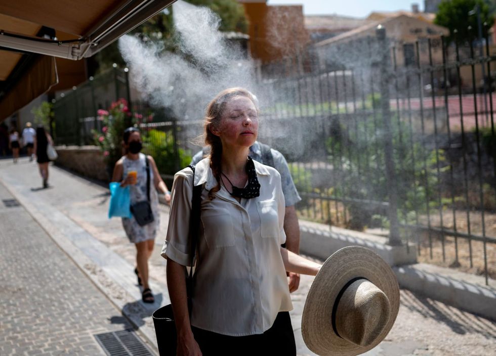High temperatures ease in Greece, but new heat wave coming