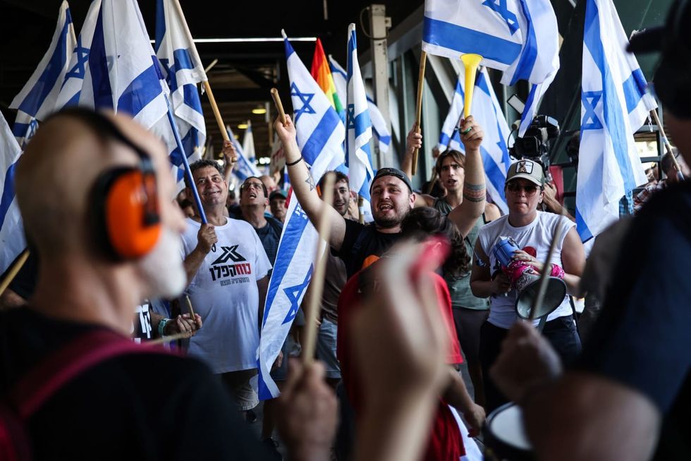 Israeli president assures Biden he will seek way out of crisis
