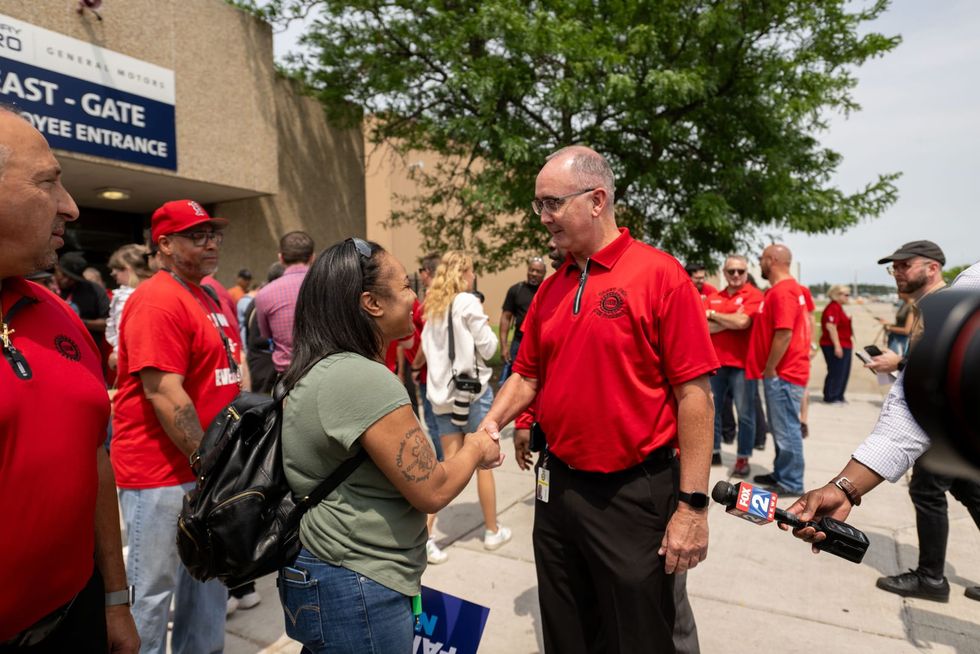 Profits at Detroit Three set up perfect storm for UAW negotiations