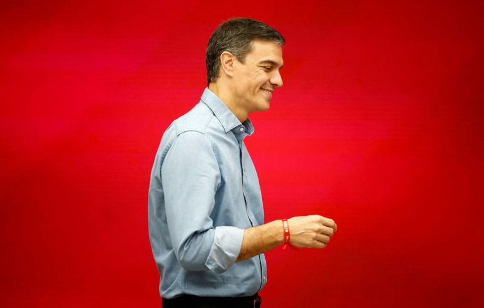 Spanish Socialists lose seat, after expat vote count, making it harder to form government
