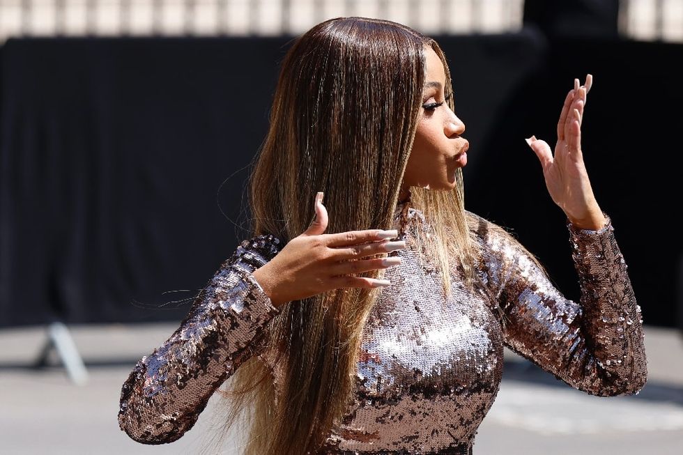 US police probe Cardi B mic throw