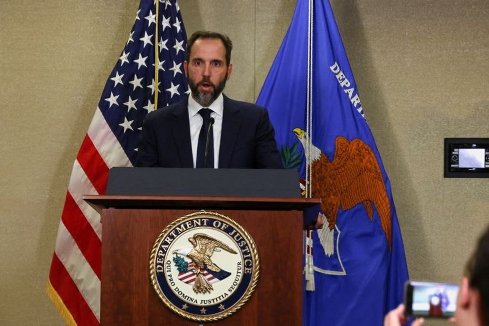 Who is Jack Smith, the special counsel who brought the Trump indictment? - Vimarsana News