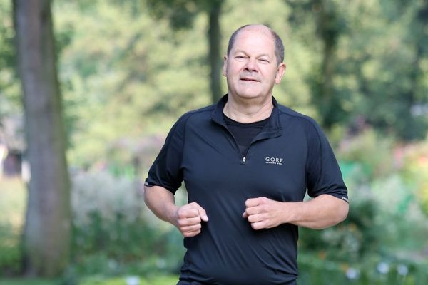 Germany Chancellor Olaf Scholz injured while jogging