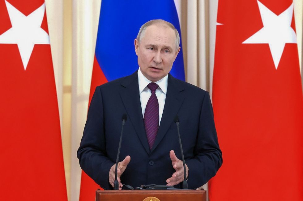 Putin says new grain deal dependent on conditions, Erdoğan hopeful