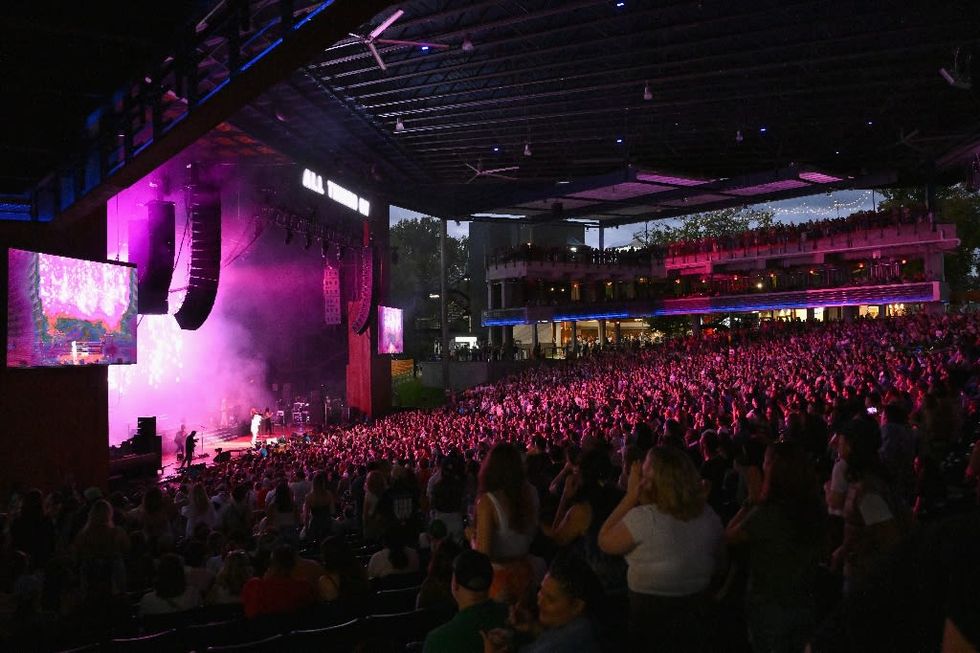 In face of corporate behemoths, an indie music festival thrives