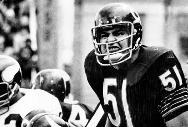 Dick Butkus, legendary Bears linebacker and Hall of Famer, dies at 80
