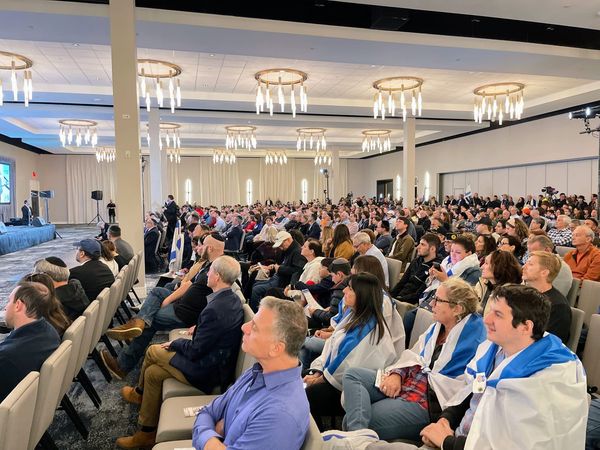 Gunshot fired outside Illinois rally to support Israel