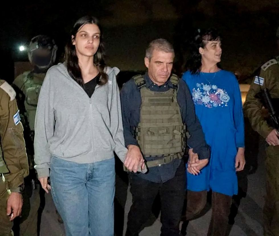 Illinois teen held hostage after Hamas attack in Israel returns to Chicago, Israeli consulate says