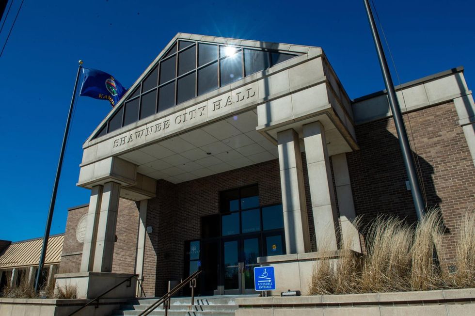 Sexting video of city manager in Kansas was sent to employees, roiling City Hall