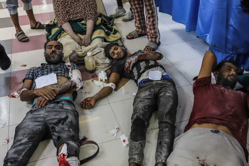 Gaza doctor warns that hospitals will soon become 'graveyards'