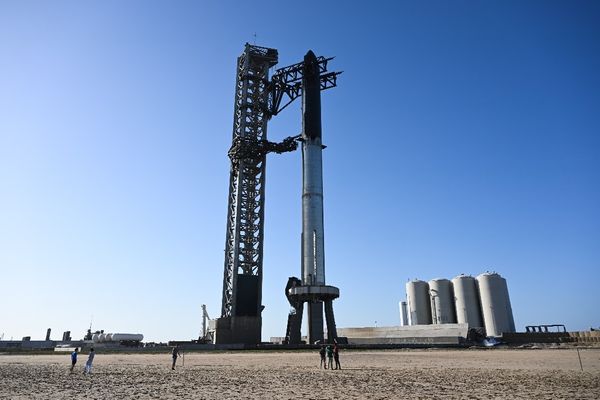 U.S. regulator greenlights Starship's next launch on Friday