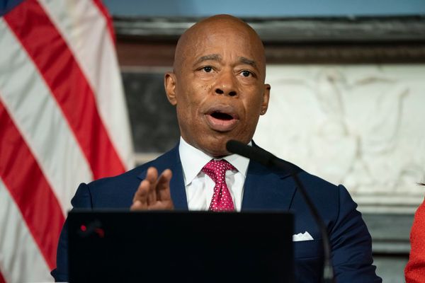 NYC Mayor Eric Adams starts legal defense trust in response to FBI probe into campaign