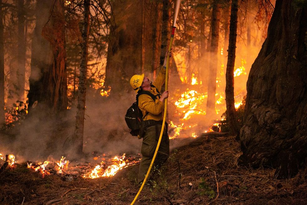 Lawyers say father, son didn’t spark 2021 California wildfire with gunshots