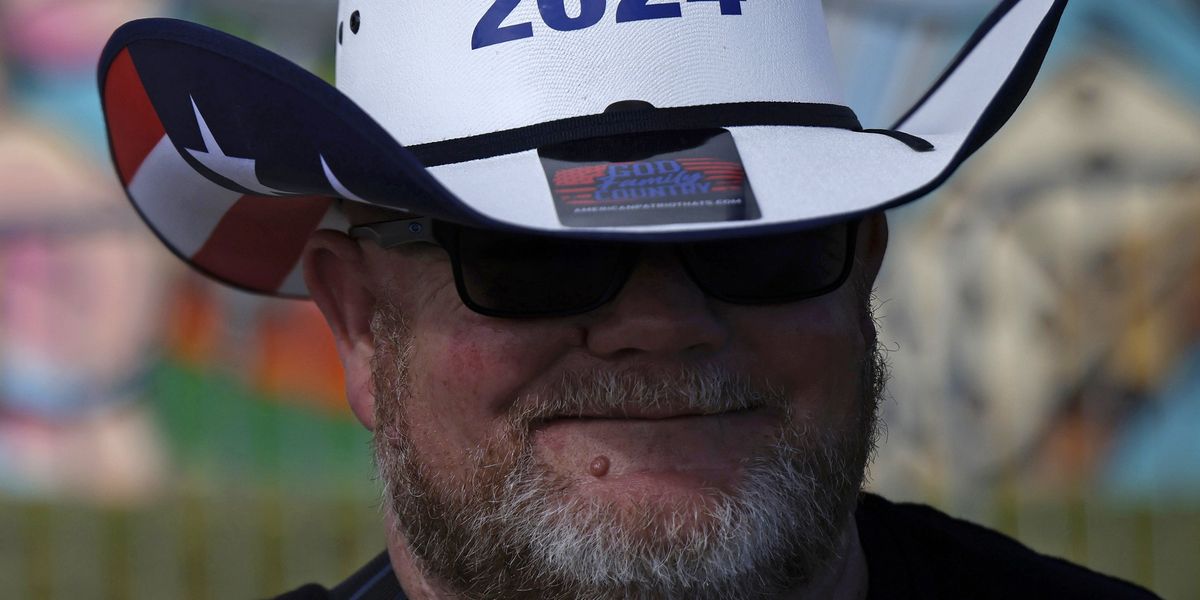 A neuroscientist explains how Donald Trump exploits the minds of conspiracy theorists