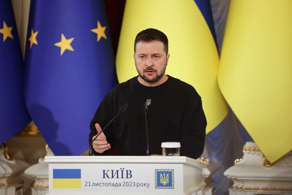 Zelensky calls Russian airstrikes on Kherson 'pure terrorist attacks'